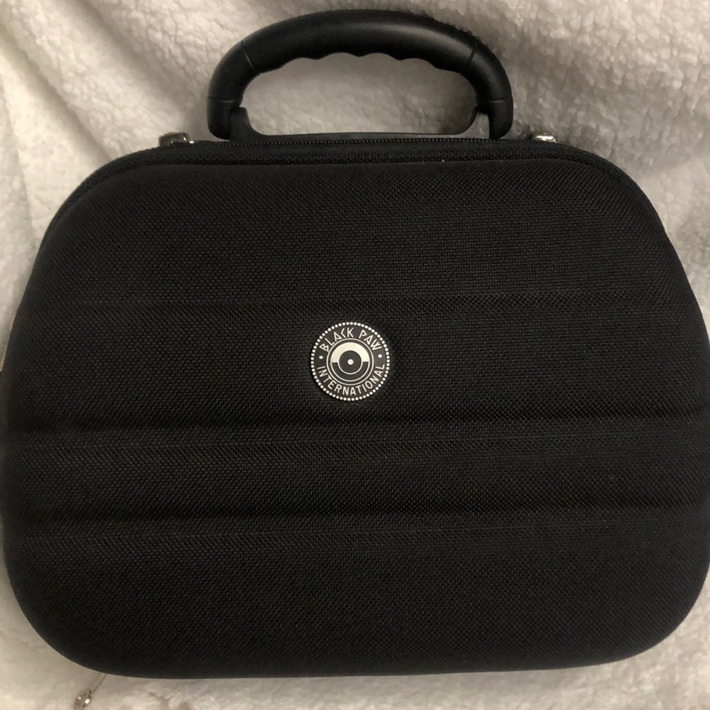Vintage makeup luggage carrier
